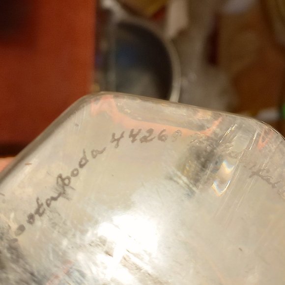 Orrefors kosta boda octagonal Crystal vase #44269 artist signed - Picture 2 of 2